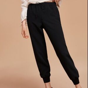 Aritzia Wilfred Buffon Pants in Black